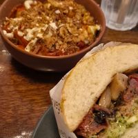 Ariette 😍 at Les Tontons Veg - Paradis in Paris