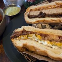 Cheeseburger and tonkatsu burger at Les Tontons Veg - Paradis in Paris