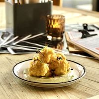 Gebackener Blumenkohl  at Glut & Wasser  in Oldenburg