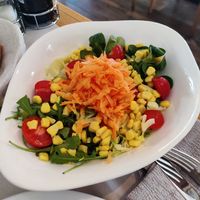 Insalata mista di campo (porzione piccola) at Dosdè in Livigno