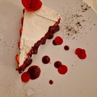 Semifreddo vegan con topping di fragole #Veganuary at La Casupola in Bosisio Parini