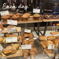 Note vegan items  at Gregorys Coffee - E 46th St in New York City