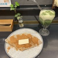 Coconut sugar crêpe and iced matcha latte at anthrop. in Tokyo