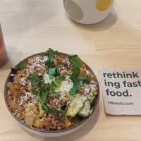 small chick&pea bowl (about 10€) 🥣 at råbowls - Rathaus in Hamburg