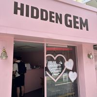 Great find and great vegan Dubai chocolates!  at Hidden Gem in Seoul