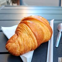 Vegan croissant at Le croissant par MARTIN BROSSARD in Montpellier