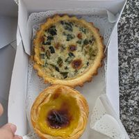 Quiche and the tart at Odete Bakery - Cedofeita in Porto