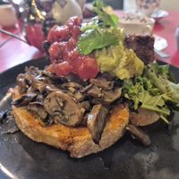 Vegan sunrise (breakfast) at Modaks Espresso in Dunedin