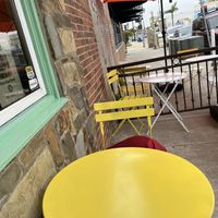 Outdoor seating   at Vili's Health Bar in San Diego