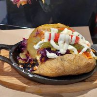 Mit veganer Majo, veganem Käse, veganer Butter - alles vegan ❤️ at Oses Cig Köfte in Mainz