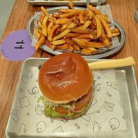 Gose veggie con patatas at GOSE - Smash Burgers in Bilbao