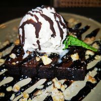 Brownie with ice. Mmm at Mad Mad Vegan - Barcelona in Barcelona