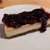 Cheesecake at UMAMI Plantbased in Barcelona