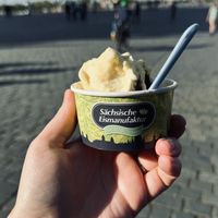 Maracuja and Brownies  at Sächsische Eismanufaktur in Dresden