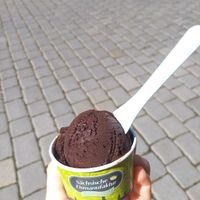 Dunkle Schokolade at Sächsische Eismanufaktur in Dresden