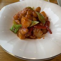Tofu sweet and sour. One of the waitresses tried to convince us it’s lion’s mane, but it tasted just like the tofu I make at homee  at Huì Yuán Sù Shí Fāng 慧缘素食坊 Lotus Vegan in Shanghai