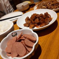‘Sausage’, orange ‘chicken’, chow mein  at Huì Yuán Sù Shí Fāng 慧缘素食坊 Lotus Vegan in Shanghai