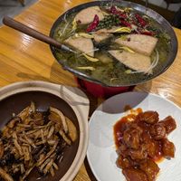fish picke pot, orange chicken, mixed mushrooms at Huì Yuán Sù Shí Fāng 慧缘素食坊 Lotus Vegan in Shanghai