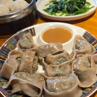 Steamed filled buns, greens, dumplings at Lotus Vegan (Huì Yuán Sù Shí Fāng) - 慧缘素食坊 in Shanghai