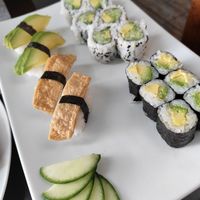 Verschiedene vegane Sushi at Sushi One in Gran Canaria