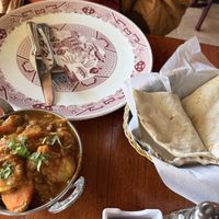 Veggie vindaloo, vegan naan  at Arti Cafe in Lagunitas-forest Knolls