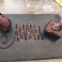  at Pois Chic in Paris