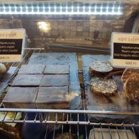 Apple-nut bar and Goji berry fudge slice at Apricot Coffee in Budapest