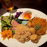 Karaage and curry at LOTUS CAFE TOKYO in Tokyo