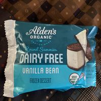 Vegan ice cream sandwich  at Jo's Organic Store  and Deli in Fort Klamath