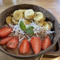 dalat strawberry smoothie bowl  at Rau Ơi Eatery in Hoi An
