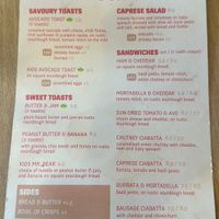Food options (vegan labelled. Can also make the banana & peanut butter toast vegan if honey is swapped for agave syrup)   at Neighbour's Nook Café in North London