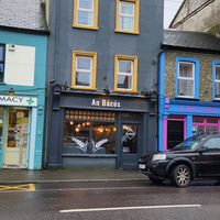 Oitside at An Bácús in Miltown Malbay