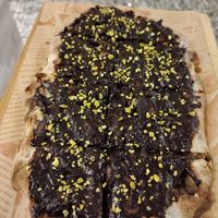 Crema al cacao e alla birra Porter con granella di pistacchi at Casa Birra Puddu  in Santa Giusta