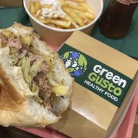 Arya bun e french fries.  at Green Gusto - Maybe closed in Salerno