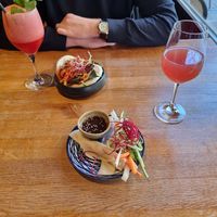 Klare Empfehlung: Baobuns! (oben) at Bodhi Vegan Living - St George in Hamburg