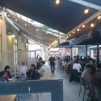 Outdoor area at Pizzeria La Pala in A Coruna