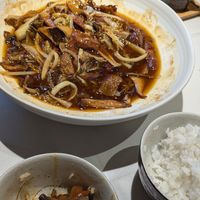 Spicy mushroom and cabbage dish at Liansu World in Beijing