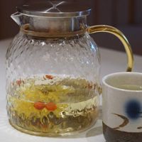 Free tea at Liansu World in Beijing