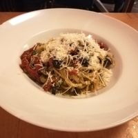 Linguini with sun dried tomatoes and olives at Sicily Cafe in Prague