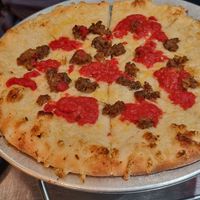  at Flying Saucer Pizza Company in Salem