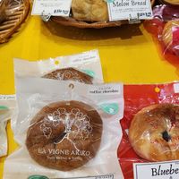 Vegan Bagels at La Vigne Akiko - Sunshine City in Tokyo