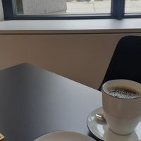 Alsterblick mit Taube at The Cafédrale - Rathauspassage in Hamburg