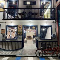 Exterior at night at Brunch de Salento in Salento