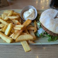 Vegan Beyond Burger with fries and vegan mayo at News Cafe - Papenburg in Papenburg