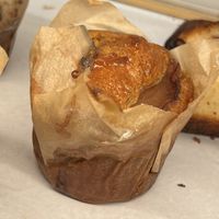 Vegan apple muffin  at Le Cafe Coffee in New York City