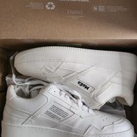  at MooShoes in New York City