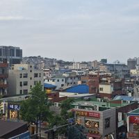  at On The Move in Seoul