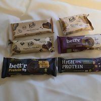 Süße snacks at REWE Voll Pflanzlich in Berlin