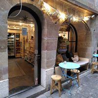 Entrance + Seating space at Bio Fred in Geneva