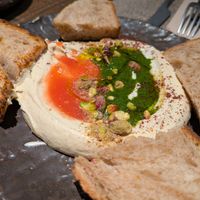 Hummus platter at Honest Greens - Arc de Triomf in Barcelona